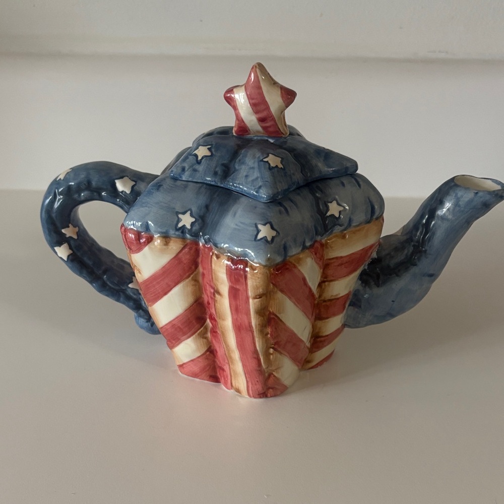 Patriotic Star Ceramic Teapot Décor - Blue & Red 7" - Picture 3 of 5